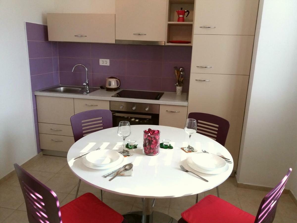 Apartments Mestrovic Lopar Εξωτερικό φωτογραφία