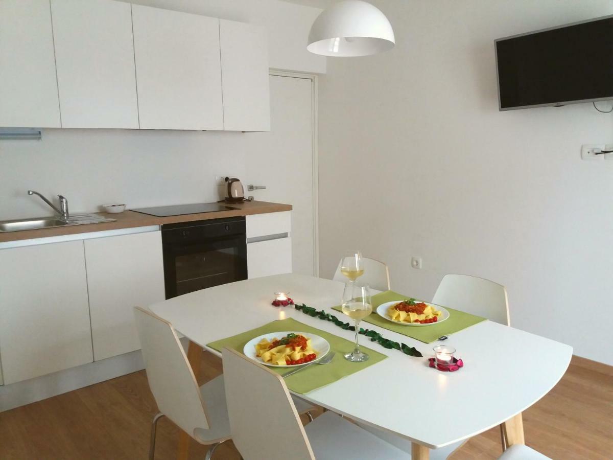 Apartments Mestrovic Lopar Εξωτερικό φωτογραφία