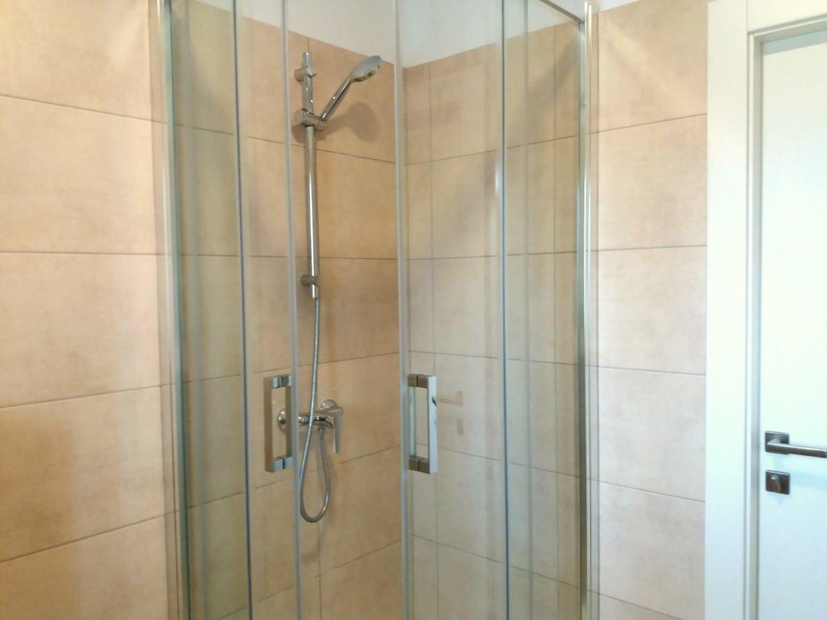 Apartments Mestrovic Lopar Εξωτερικό φωτογραφία