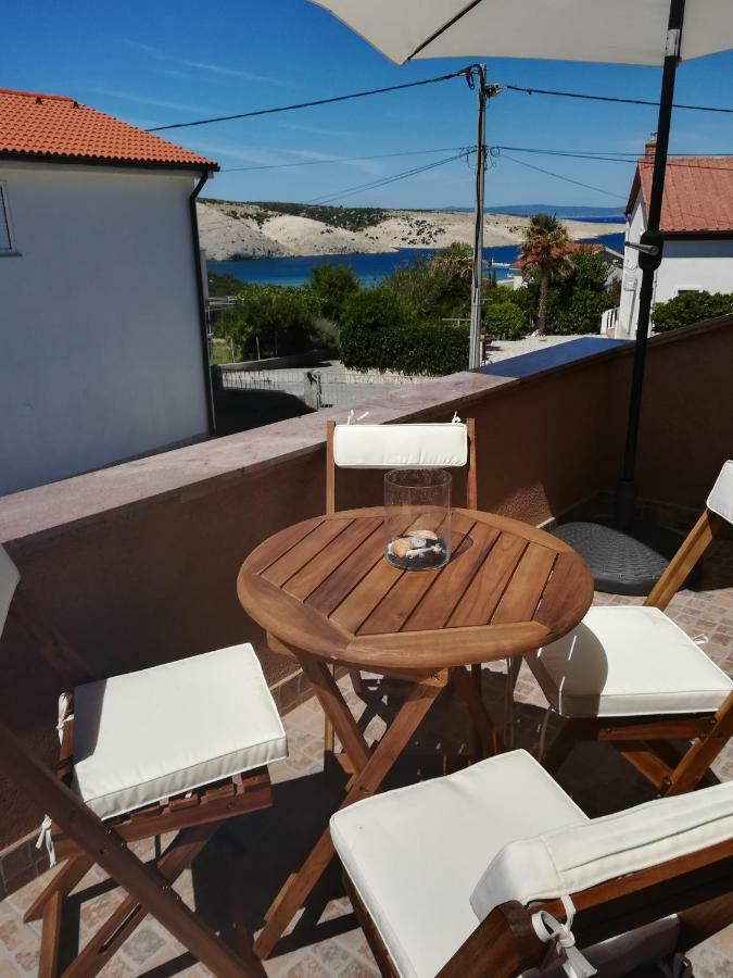 Apartments Mestrovic Lopar Εξωτερικό φωτογραφία