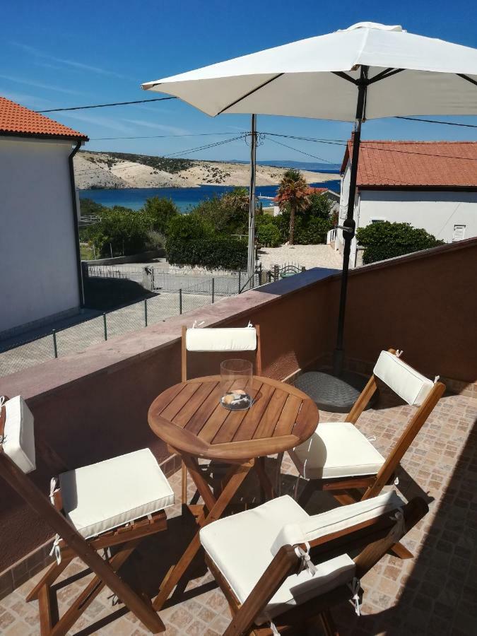 Apartments Mestrovic Lopar Εξωτερικό φωτογραφία