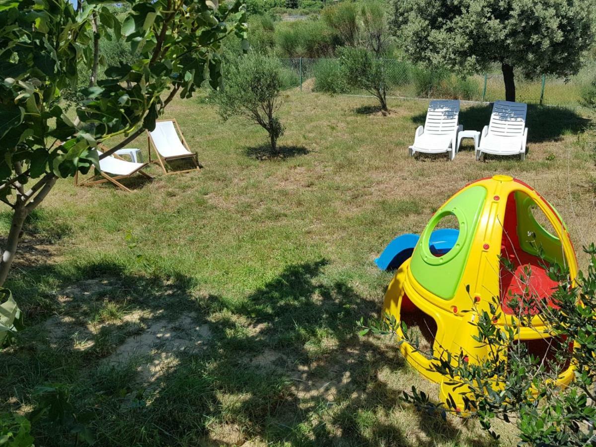 Apartments Mestrovic Lopar Εξωτερικό φωτογραφία